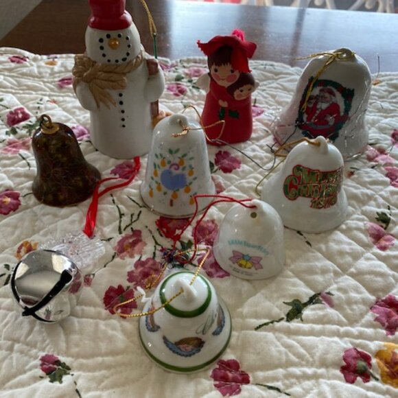 Lot of 9 VINTAGE CHRISTMAS BELLS * Porcelain & Ceramic & CLOISSOINE ~ - Picture 1 of 16